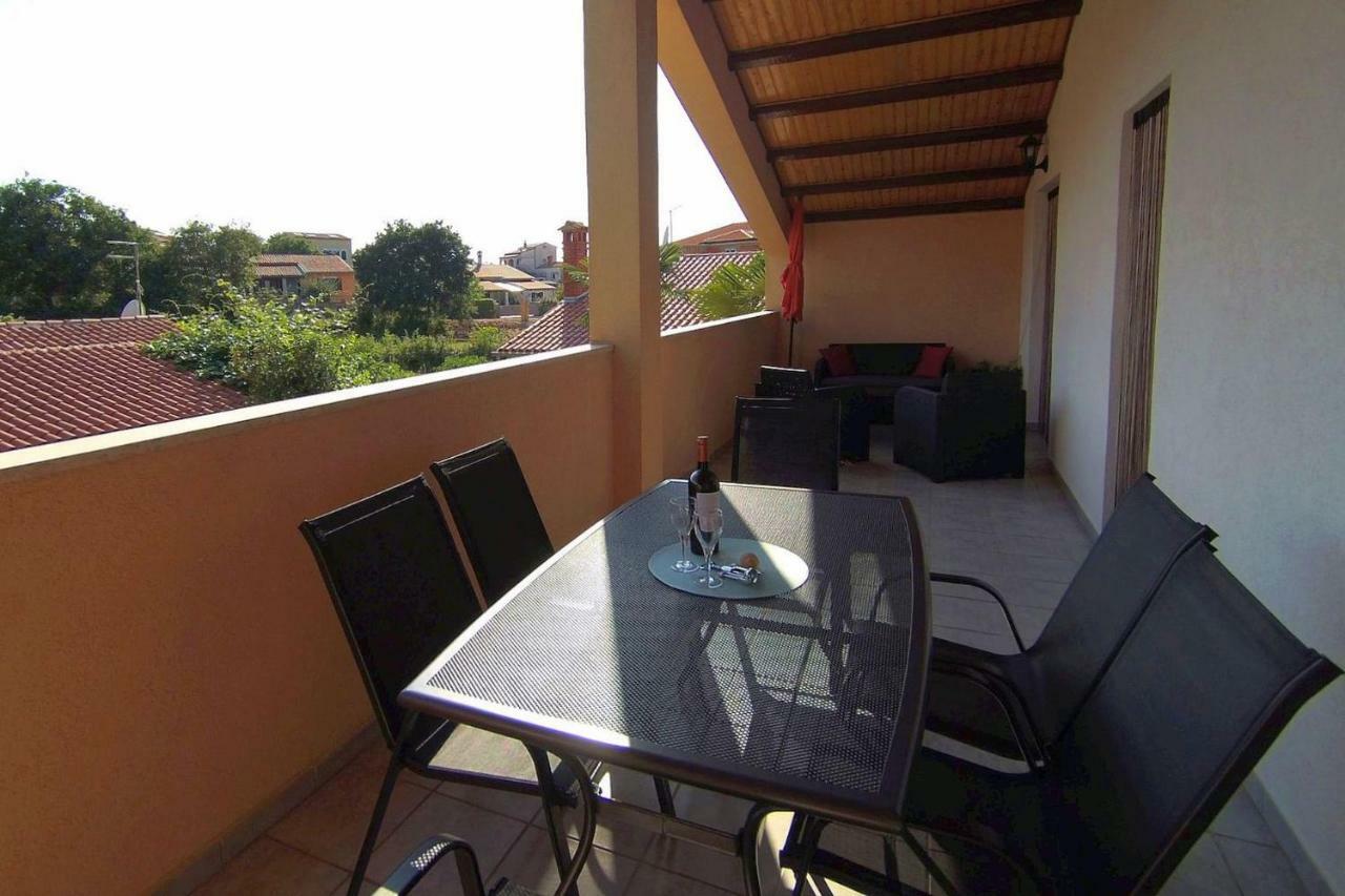 Apartment Pokrajac Ровинско село Екстериор снимка