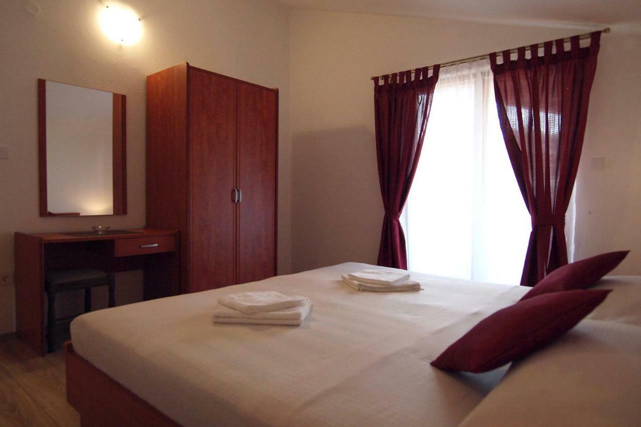 Apartment Pokrajac Ровинско село Екстериор снимка