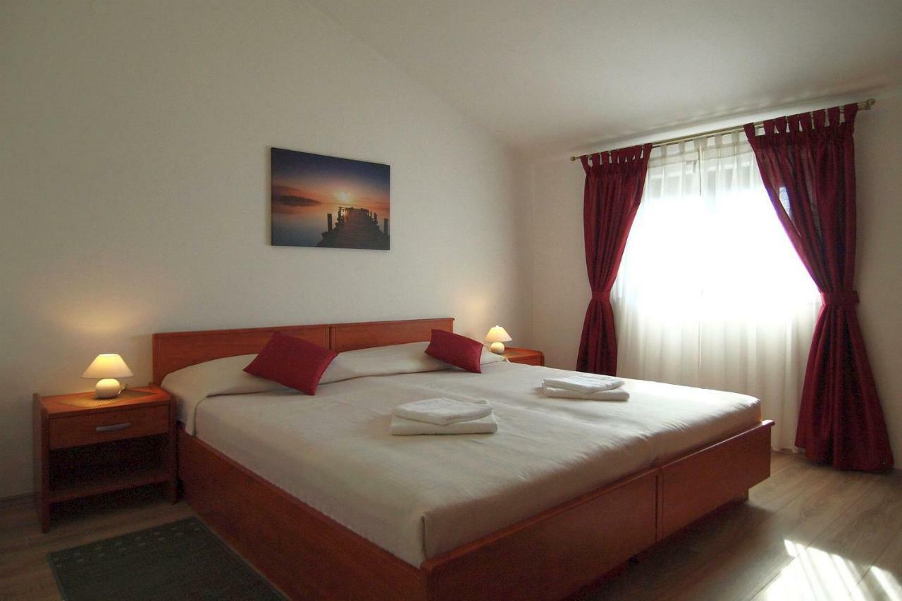 Apartment Pokrajac Ровинско село Екстериор снимка