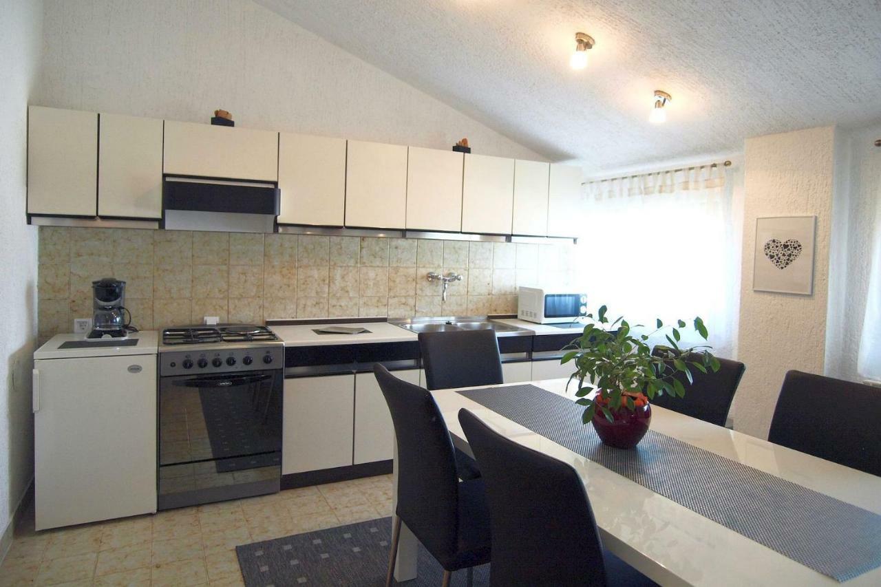 Apartment Pokrajac Ровинско село Екстериор снимка