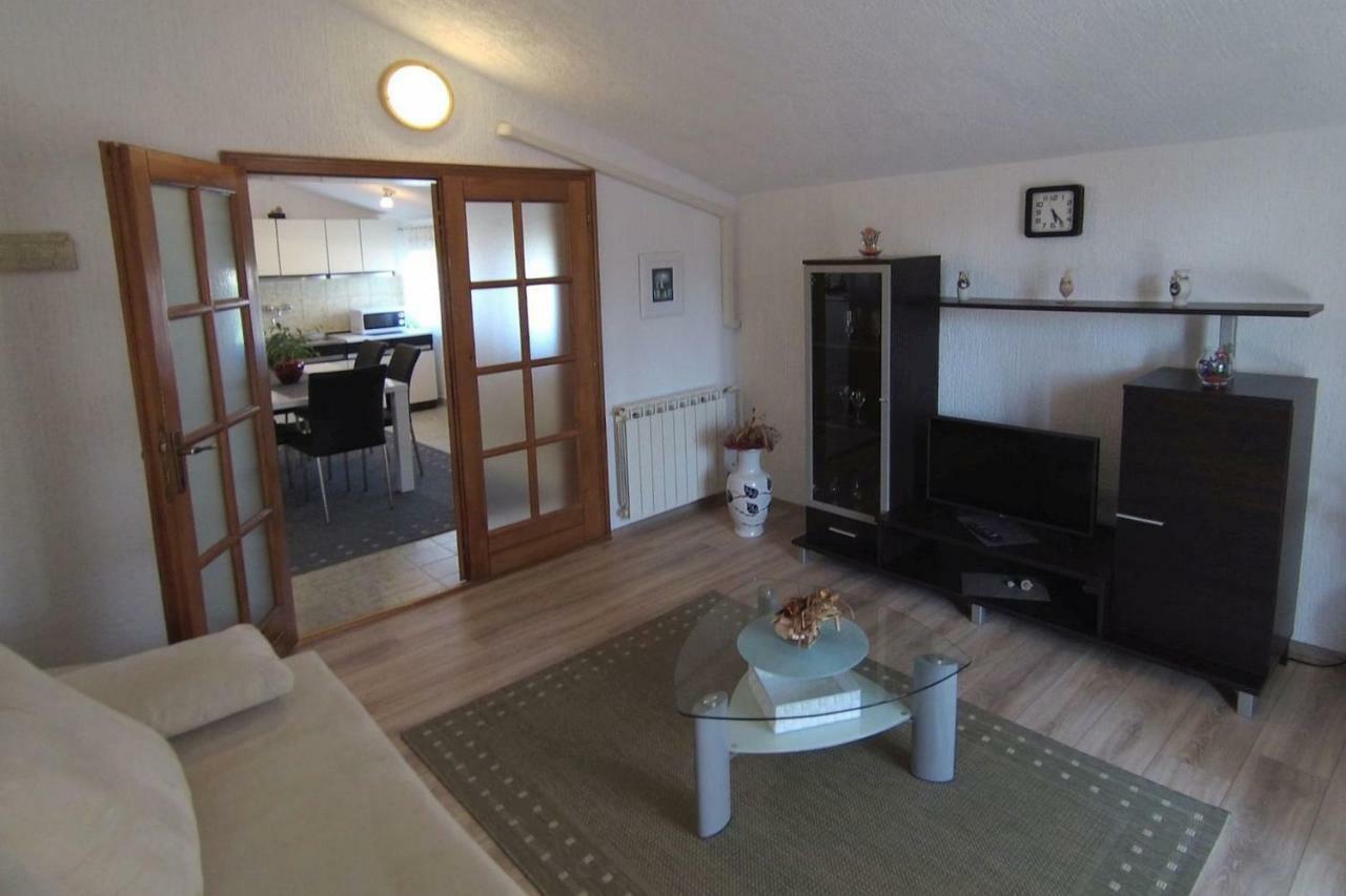 Apartment Pokrajac Ровинско село Екстериор снимка
