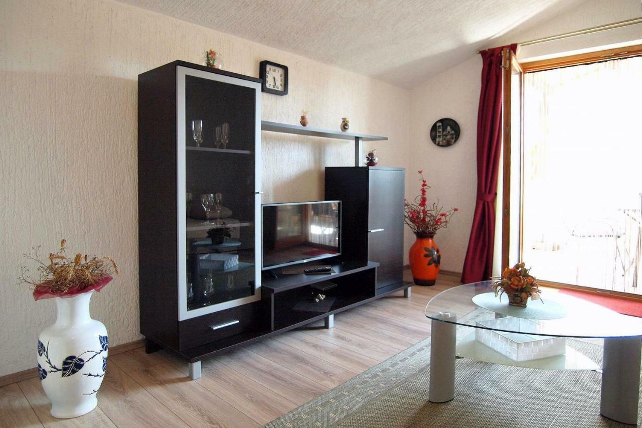 Apartment Pokrajac Ровинско село Екстериор снимка
